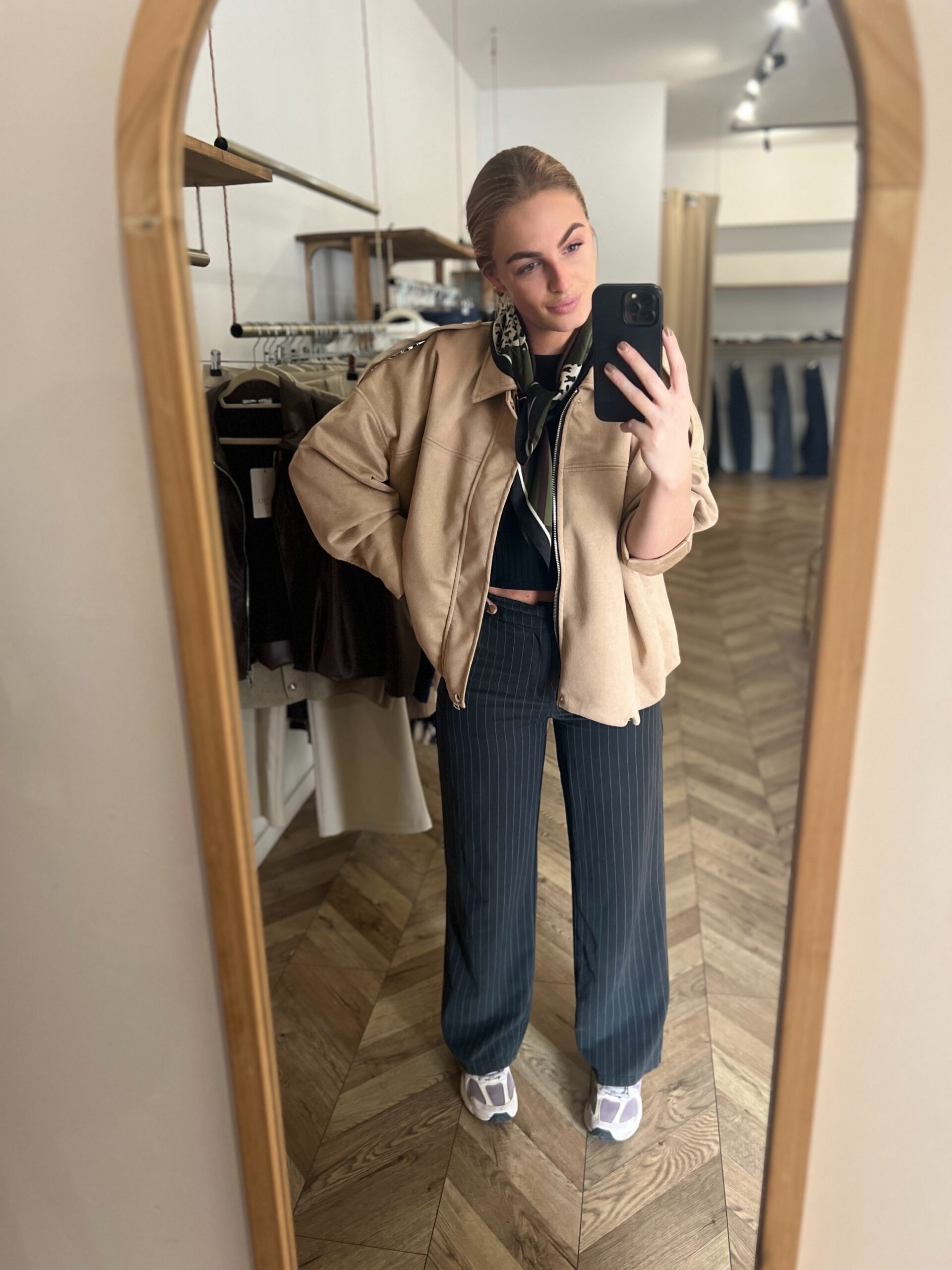 LINA BEIGE- VESTE SUÉDINE