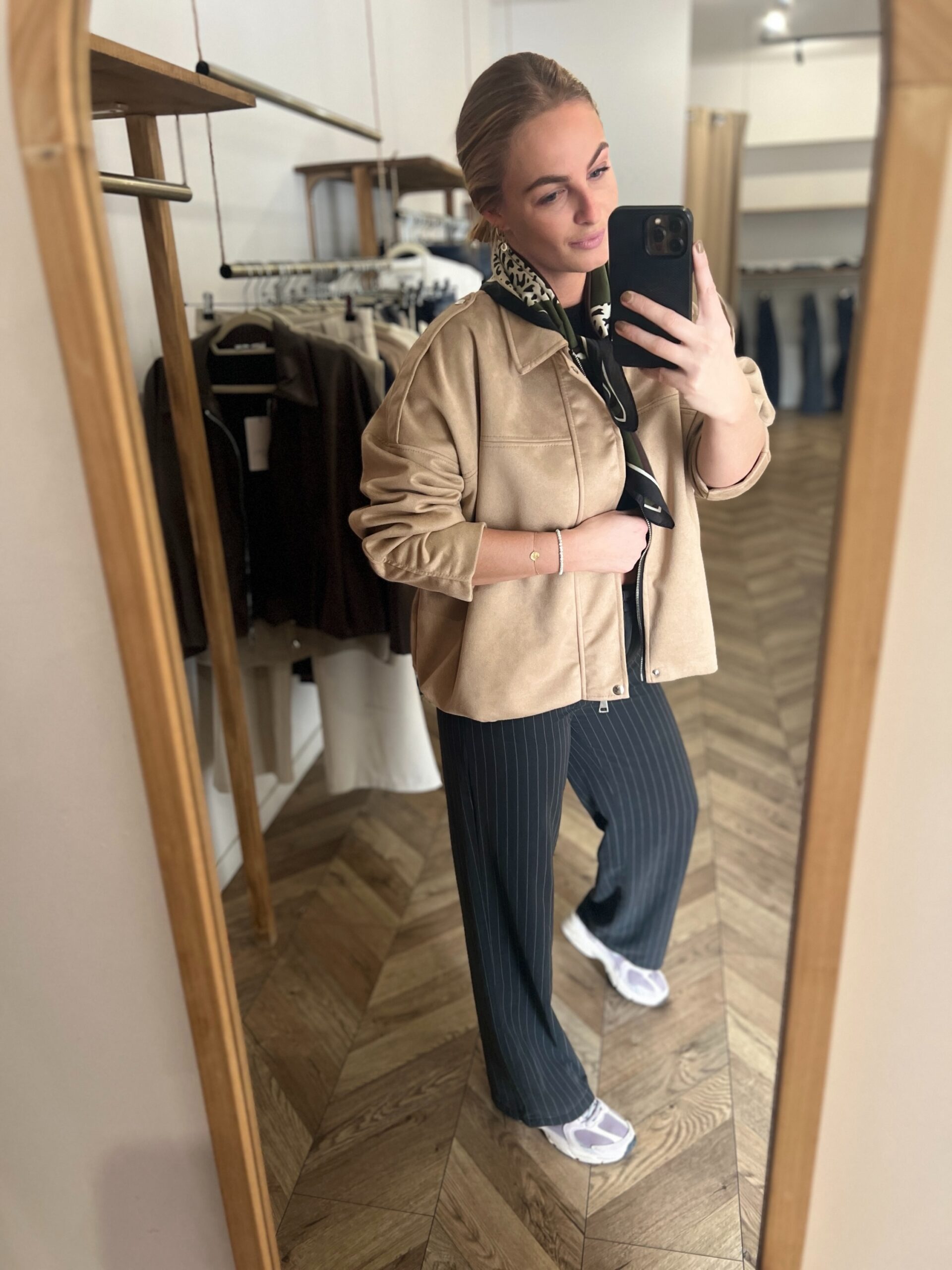 LINA BEIGE- VESTE SUÉDINE