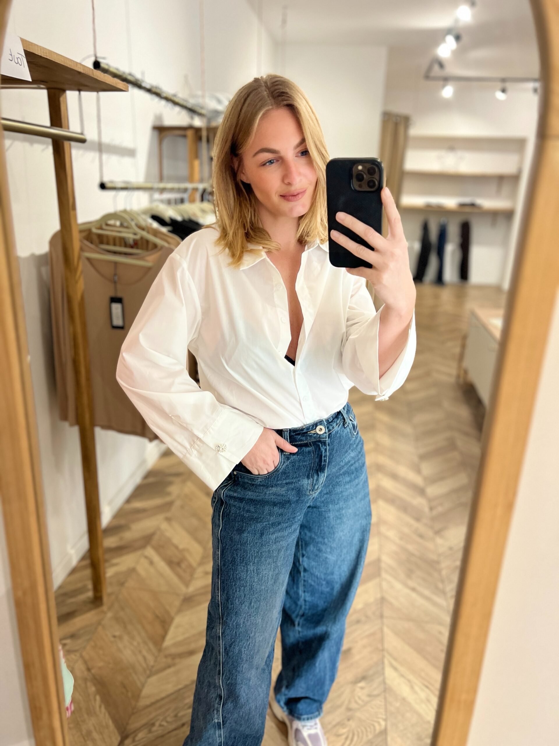 MONAH BLANCHE – CHEMISE