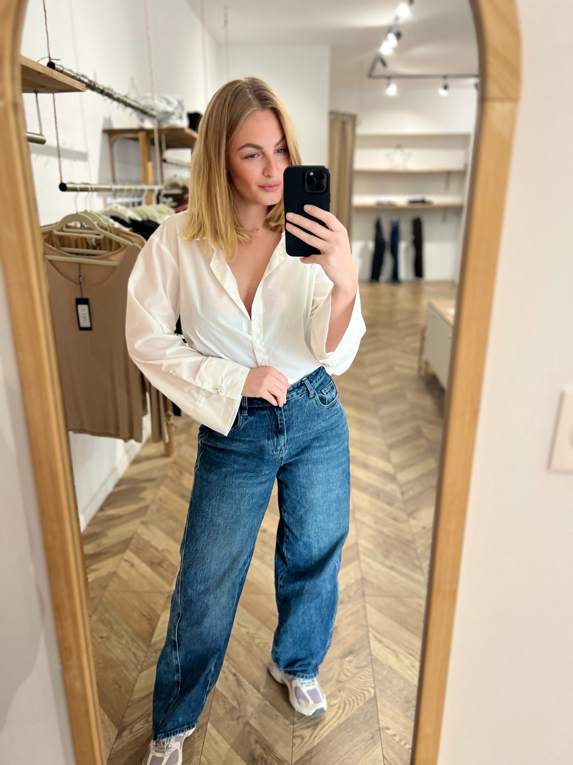 MONAH BLANCHE – CHEMISE