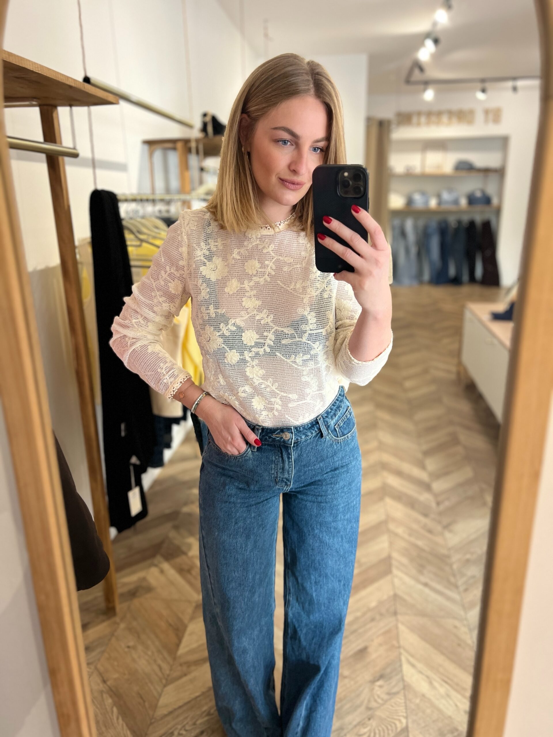 SYLVIO BEIGE – TOP BRODÉ