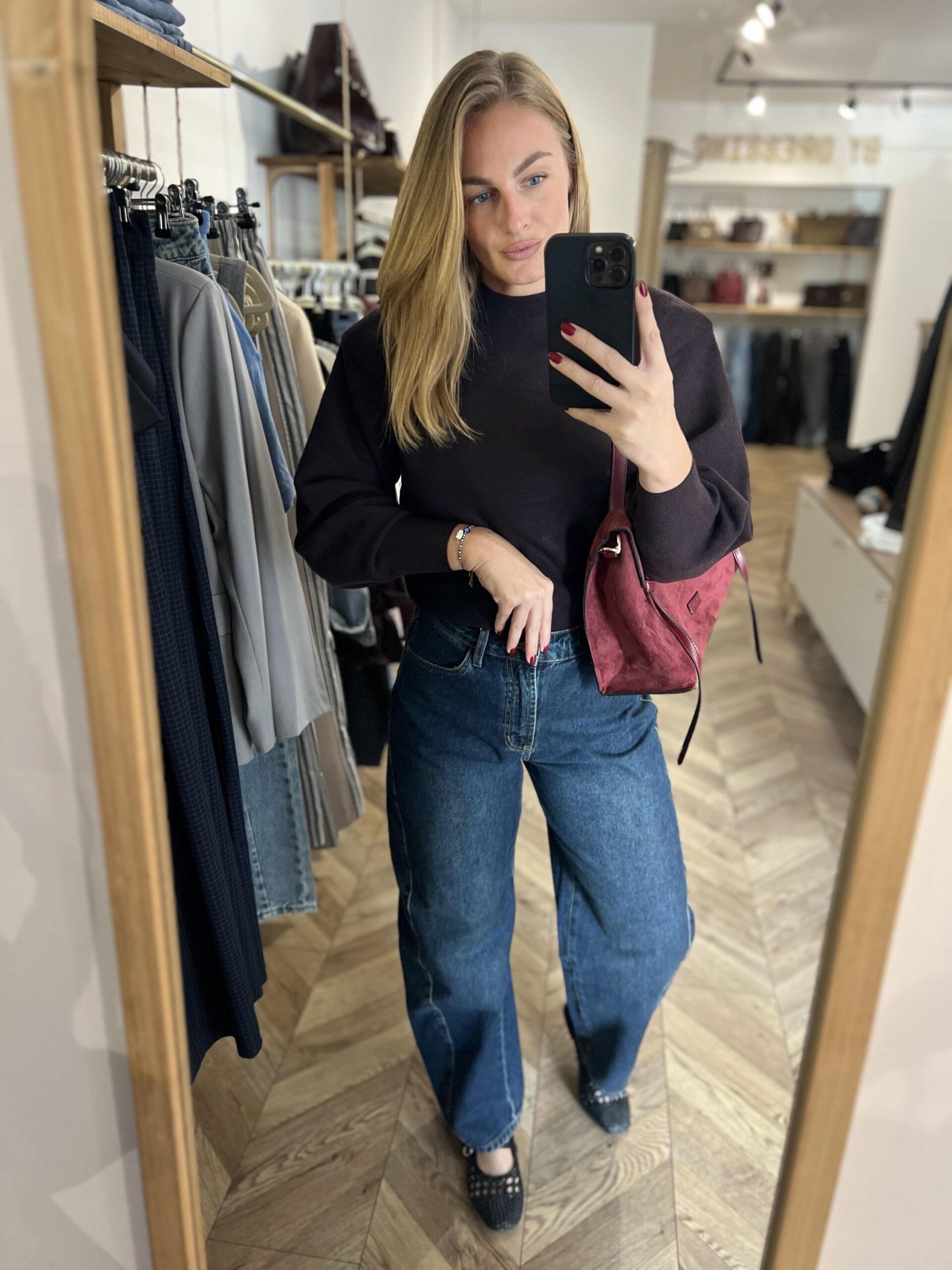 ISABELLE PULL – PRUNE