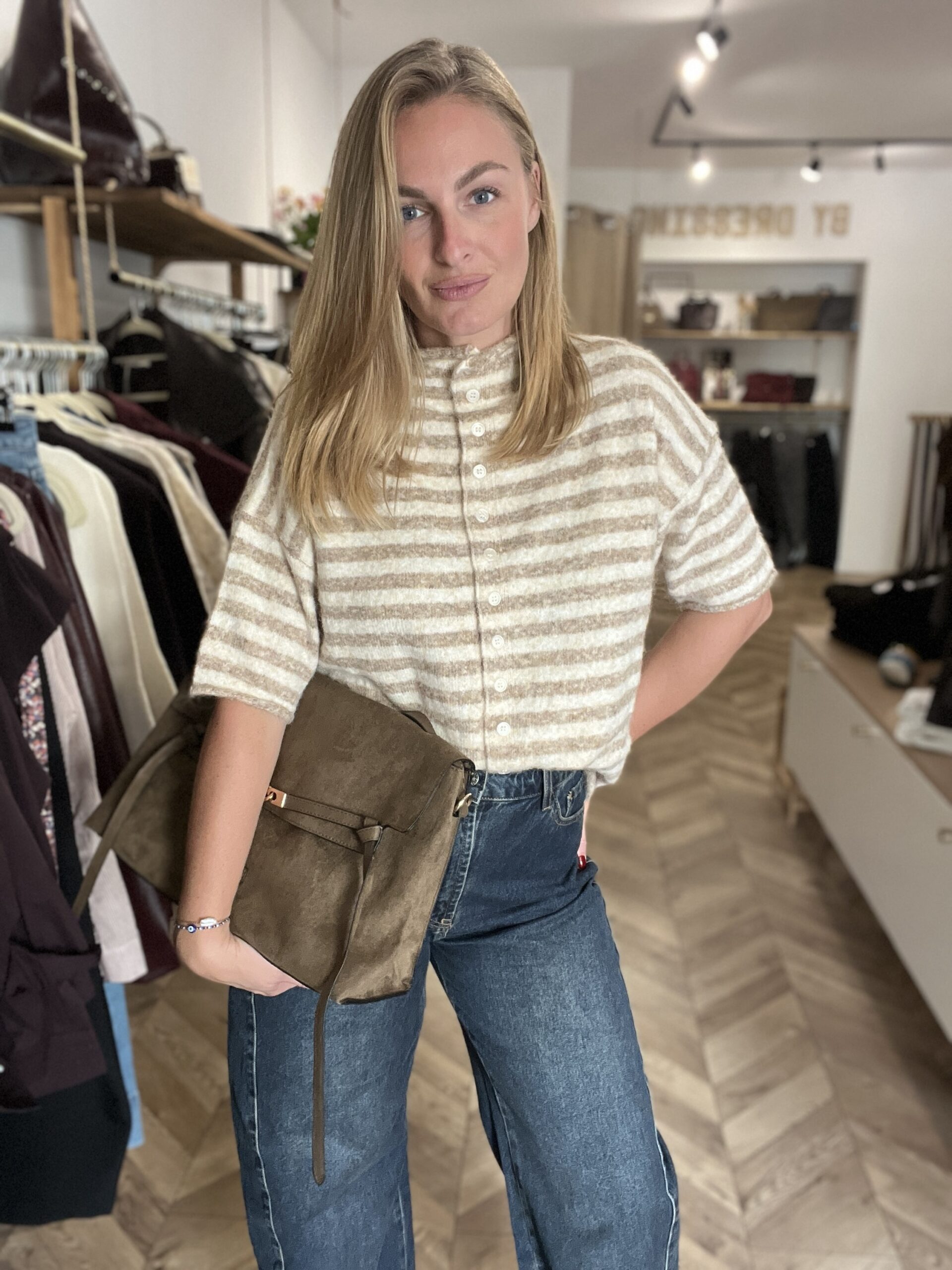 ALiCE GILET – BEiGE